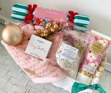 Load image into Gallery viewer, Festive Christmas Gift Basket Pamper Hamper Large
