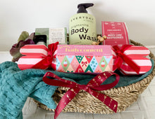 Load image into Gallery viewer, Festive Relaxation Christmas Gift Basket Pamper Hamper Medium
