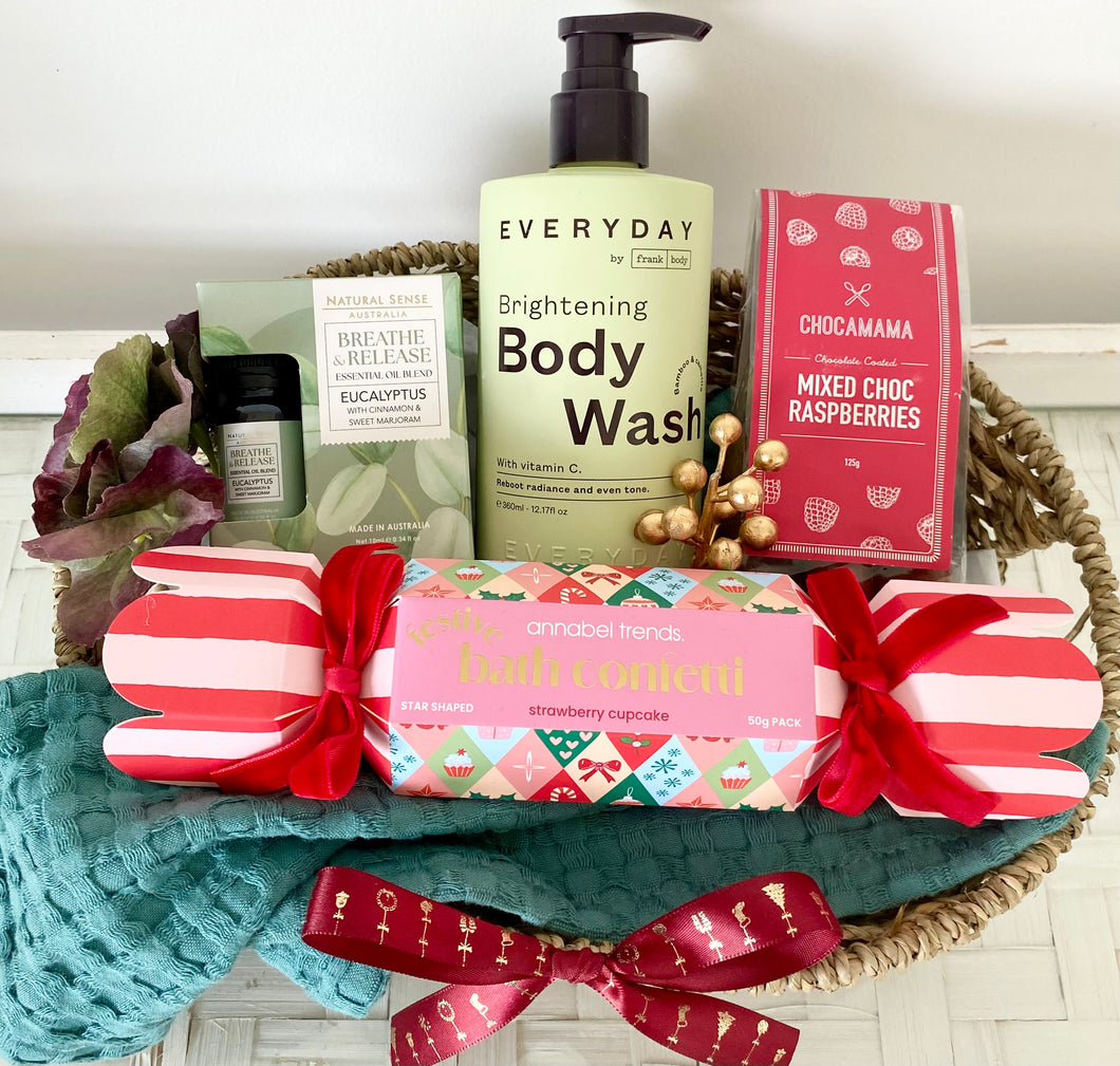 Festive Relaxation Christmas Gift Basket Pamper Hamper Medium