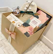 Load image into Gallery viewer, Great Friends Affordable Pamper Hamper Gift Box Small
