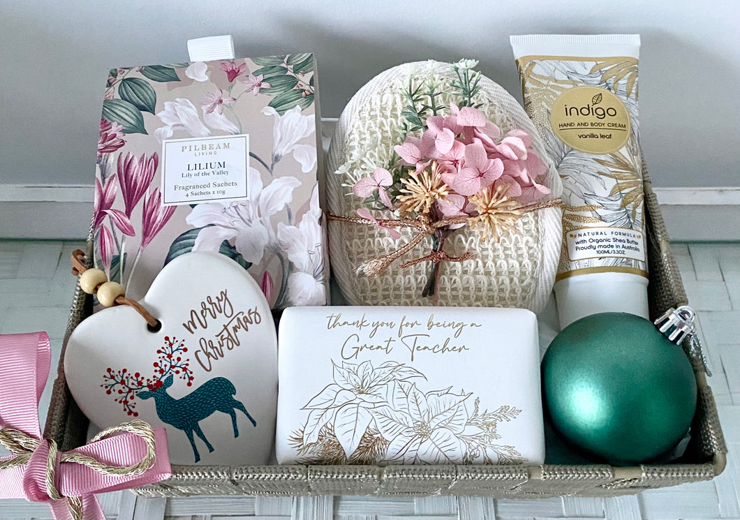 Great Teacher Christmas Gift Basket Pamper Hamper Medium