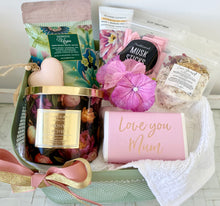 Load image into Gallery viewer, Love You Mum Thank you Mum Pamper Hamper Basket Gift Large
