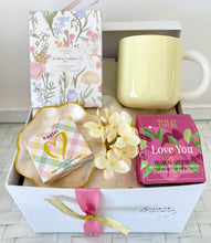 Load image into Gallery viewer, Love You Pastel Gift Box Set Pamper Hamper Large
