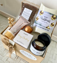 Load image into Gallery viewer, Christmas Biscuits &amp; Pamper Gift Box Hamper Medium
