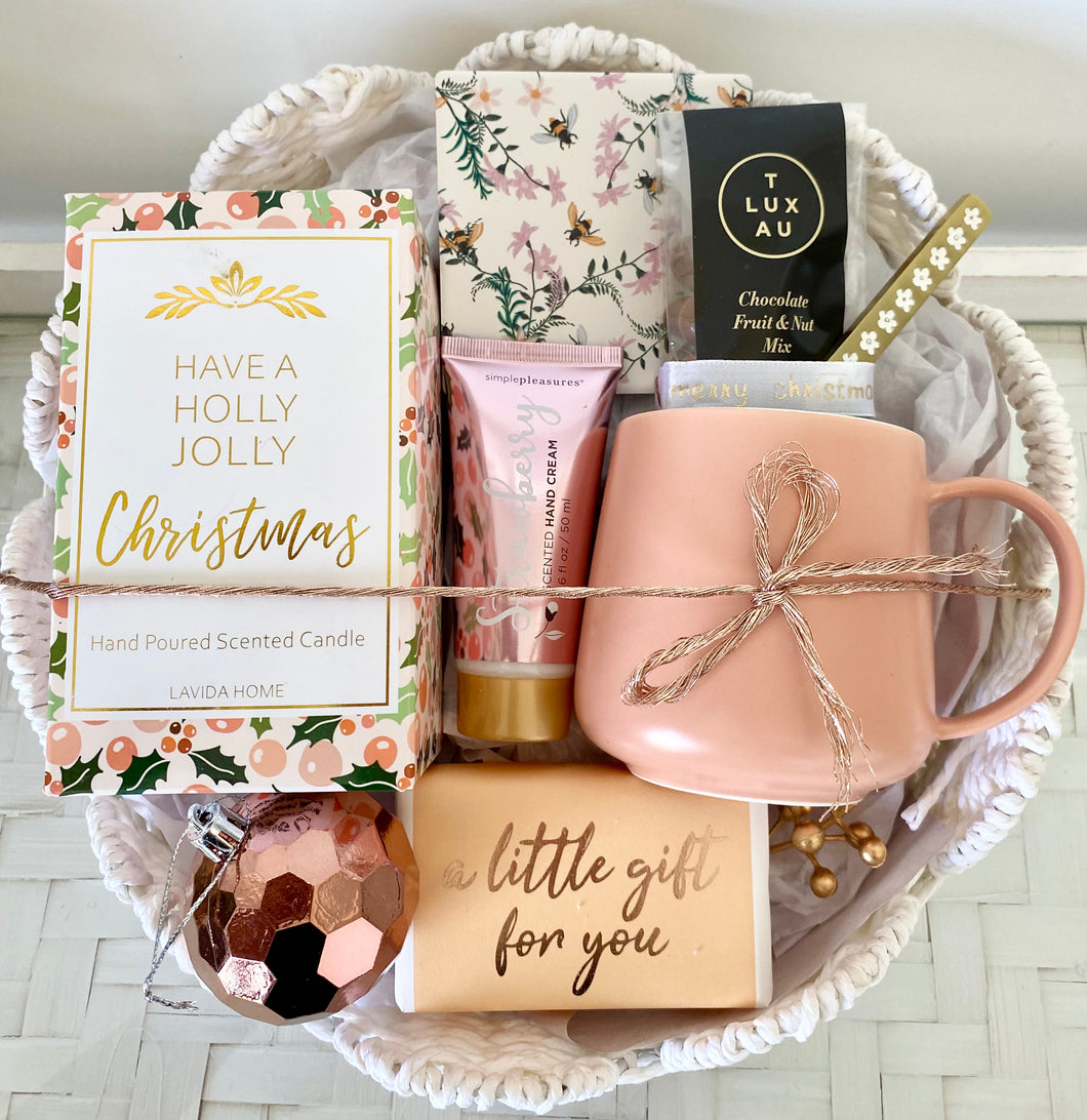 Peachy Jolly Christmas Basket Pamper Hamper Large