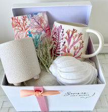 Load image into Gallery viewer, Pink Coastal Gift Box Pamper Hamper Medium

