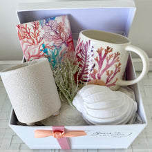 Load image into Gallery viewer, Pink Coastal Gift Box Pamper Hamper Medium
