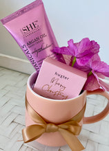 Load image into Gallery viewer, Affordable Teacher Christmas Peach Gift Hamper Box Small
