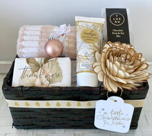 Load image into Gallery viewer, Thank You Christmas Wishes Gift Basket Hamper Medium
