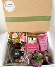 Load image into Gallery viewer, Thank you Pamper Gift Box Medium Signature Range
