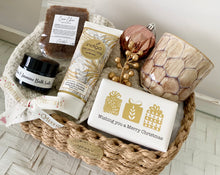 Load image into Gallery viewer, Wishing You a Merry Christmas Gift Basket Hamper Large
